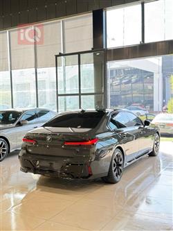 بي ام دبليو الفئة 7